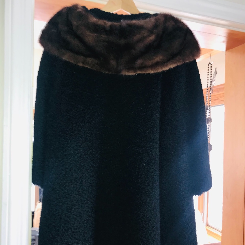 Wool coat with mink collar